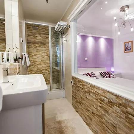Lilac Kos Rovinj