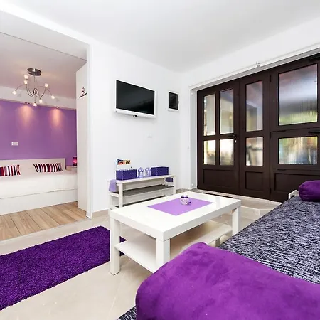Lilac Kos Rovinj